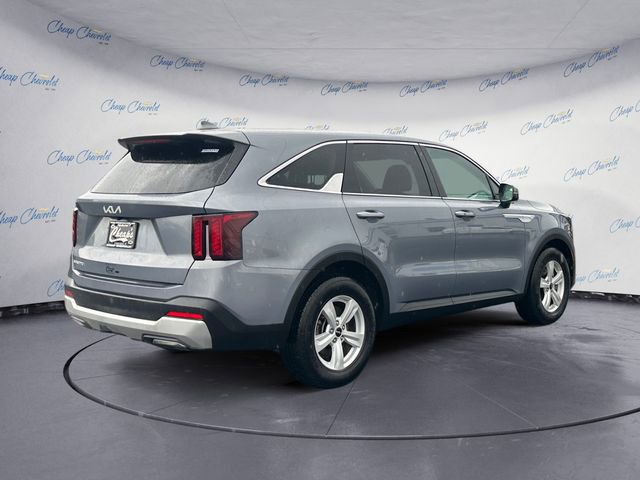 Used 2024 Kia Sorento LX image 5