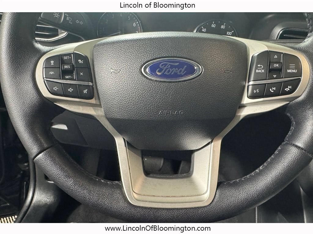 Used 2024 Ford Explorer XLT w/ Equipment Group 202A AWD/4WD image 17