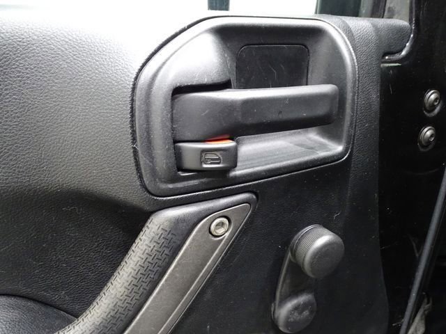 Used 2018 Jeep Wrangler Unlimited Sport image 18