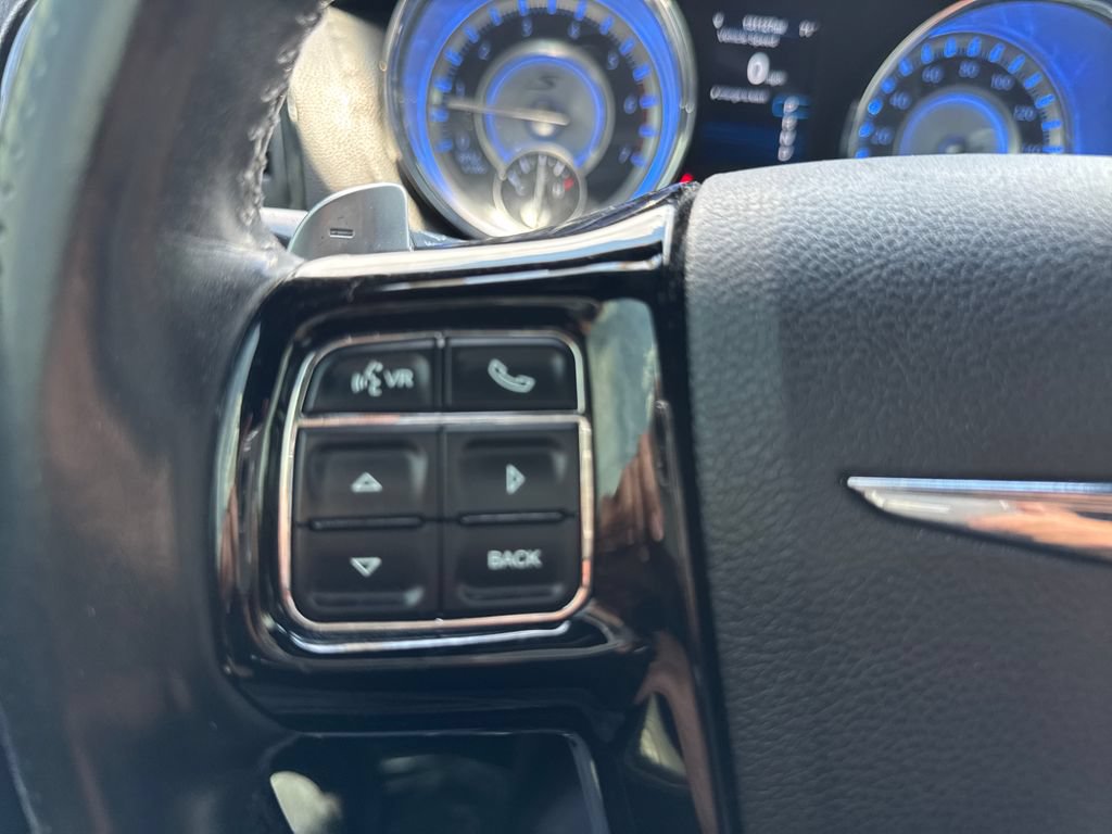 Used 2014 Chrysler 300 S w/ Luxury Group RWD image 15