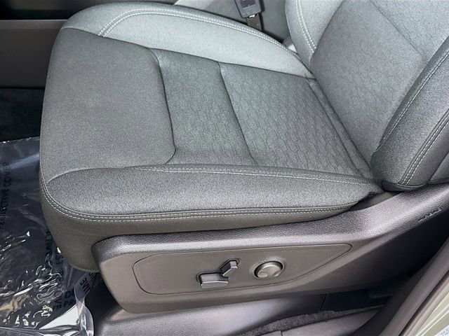 New 2026 RAM 1500 4x4 Crew Cab image 19