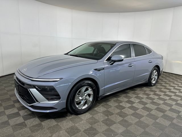 Used 2025 Hyundai Sonata SE FWD image 7