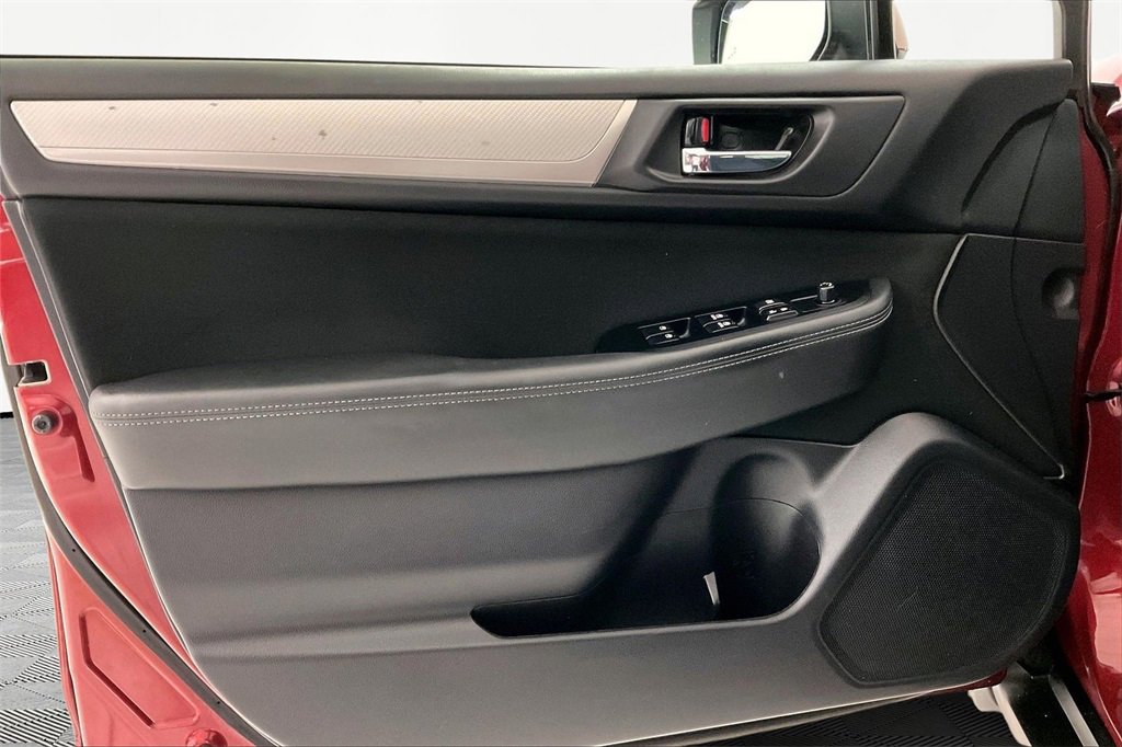 Used 2017 Subaru Outback 2.5i Premium image 17