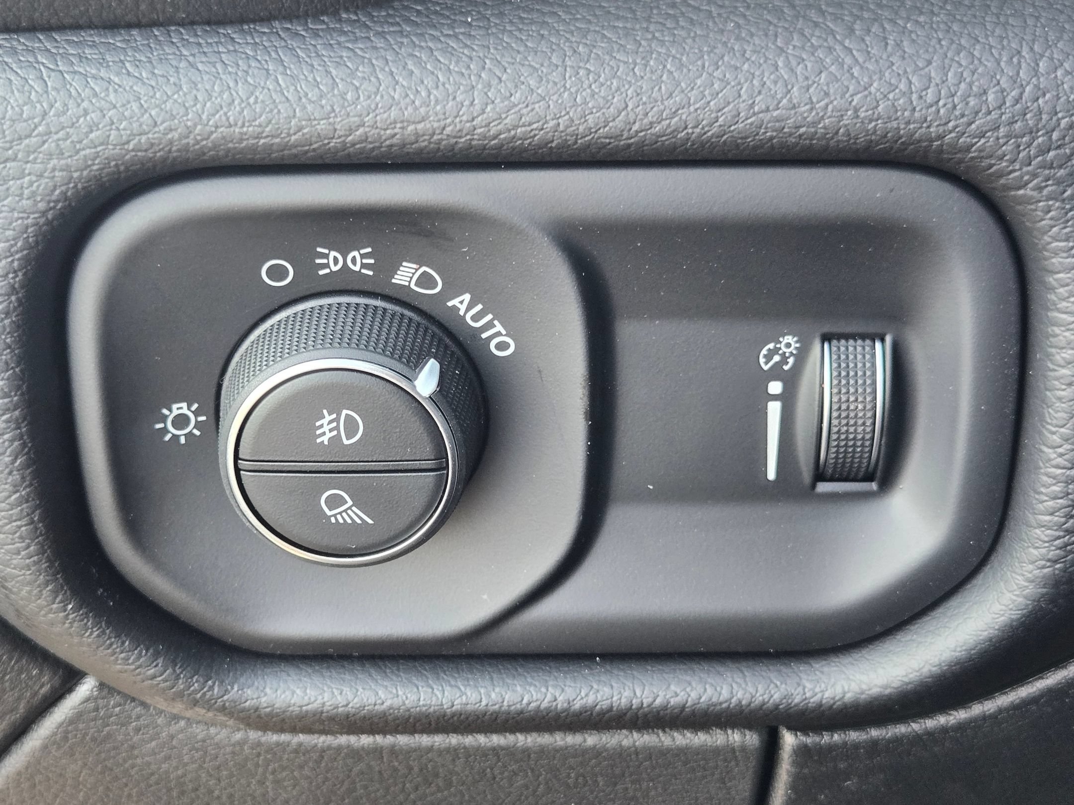 New 2026 RAM 2500 Big Horn AWD/4WD image 22