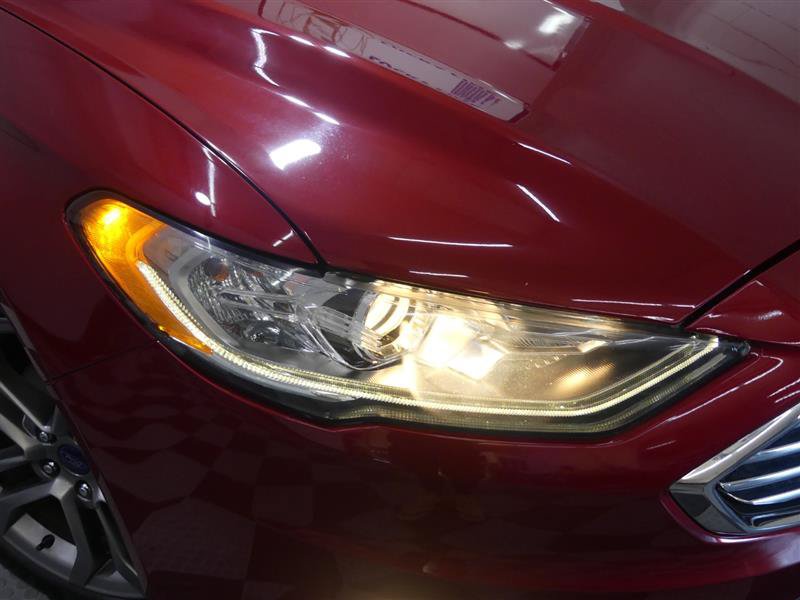 Used 2017 Ford Fusion SE w/ Equipment Group 201A FWD image 12