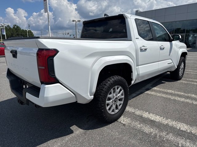 Used 2024 Toyota Tacoma SR5 image 5