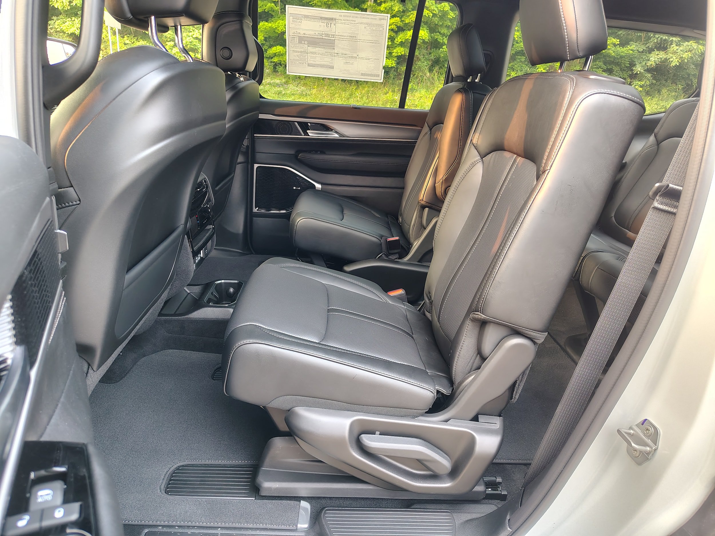 New 2026 Jeep Grand Wagoneer Limited AWD/4WD image 31