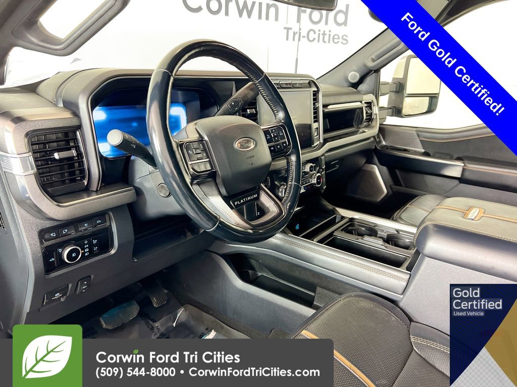 Used 2023 Ford F350 Platinum image 3