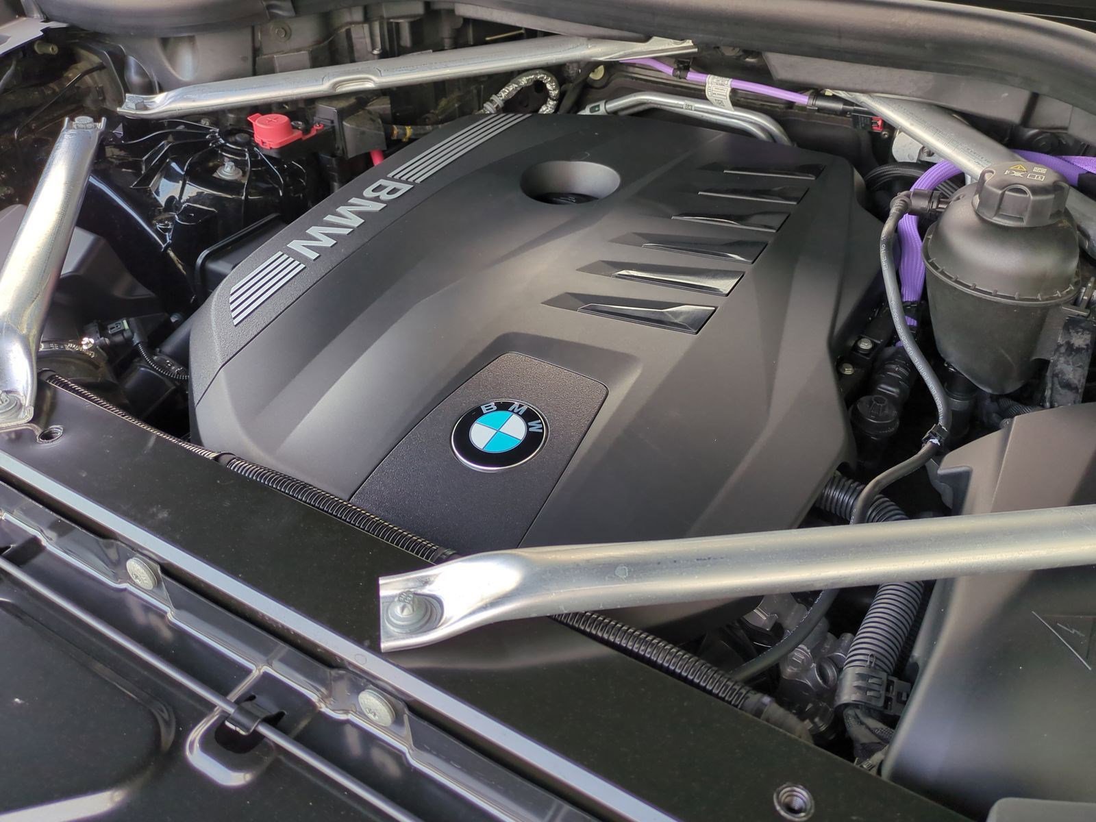 Certified 2024 BMW X6 xDrive40i w/ Premium Package image 34