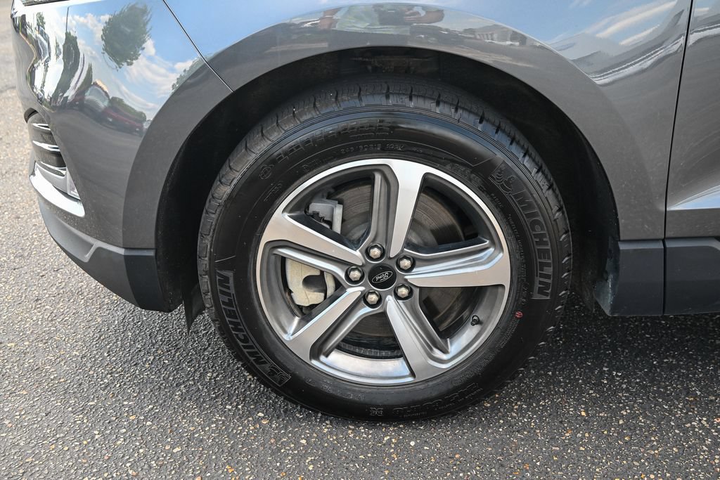 Used 2024 Ford Edge SEL w/ Convenience Package AWD/4WD image 12