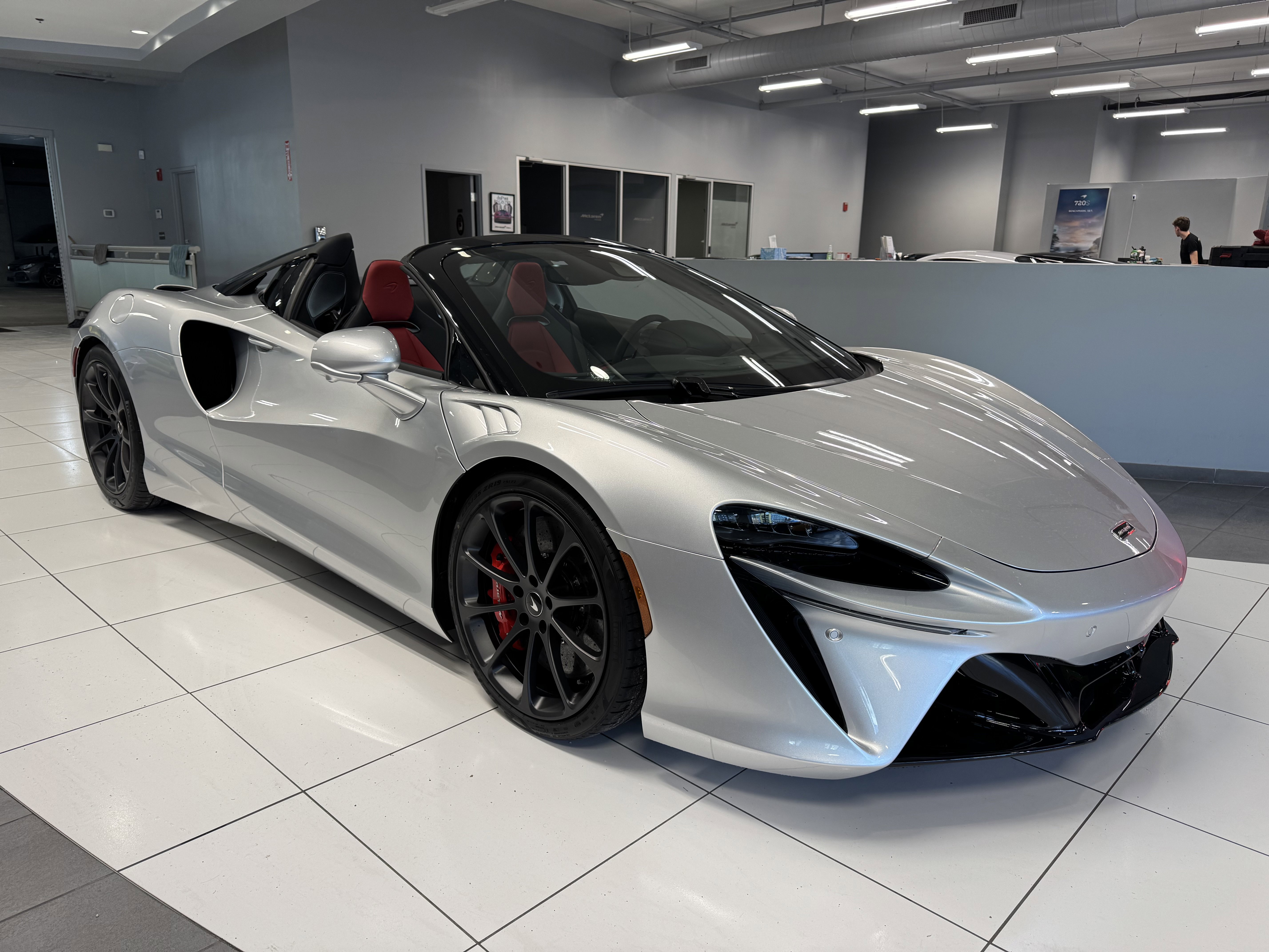 New 2026 McLaren Artura Spider image 7