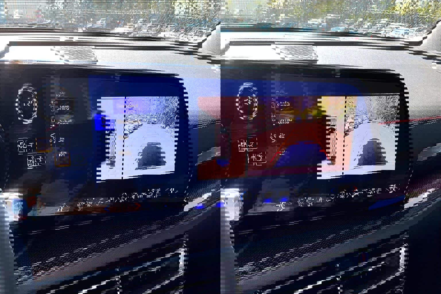 Used 2024 Chevrolet Traverse RS image 26