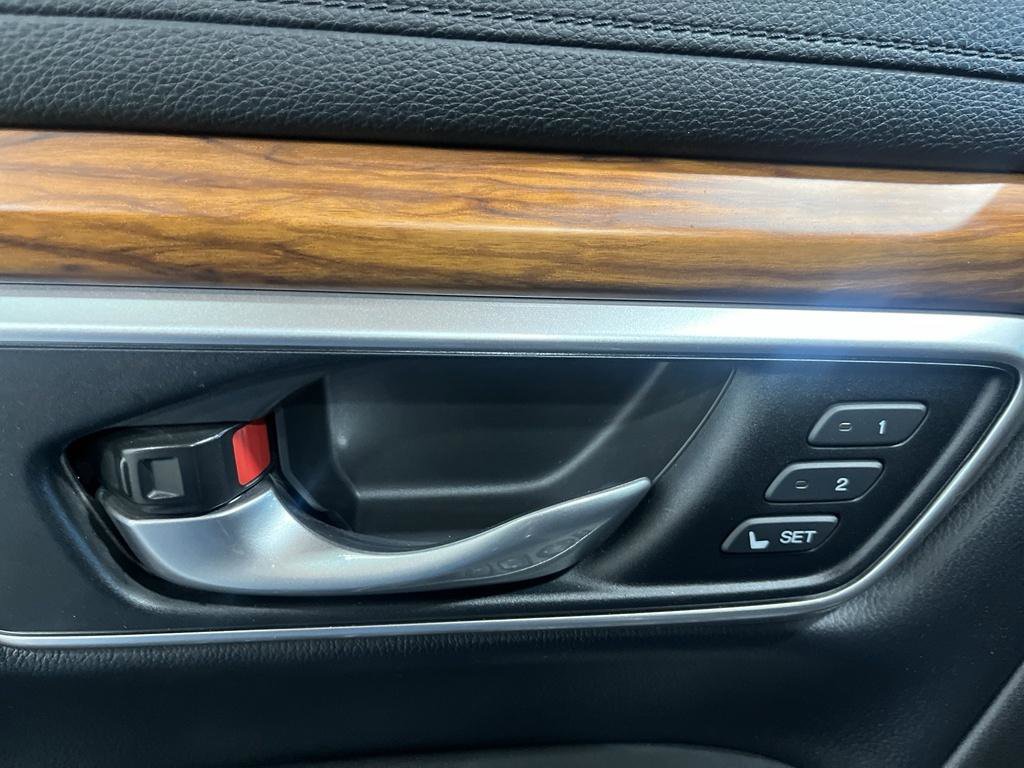 Used 2019 Honda CR-V Touring image 16