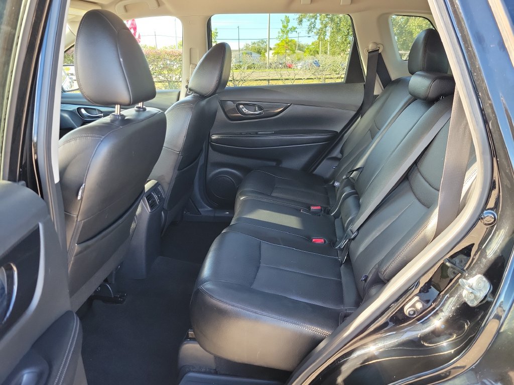 Used 2020 Nissan Rogue SL FWD image 11