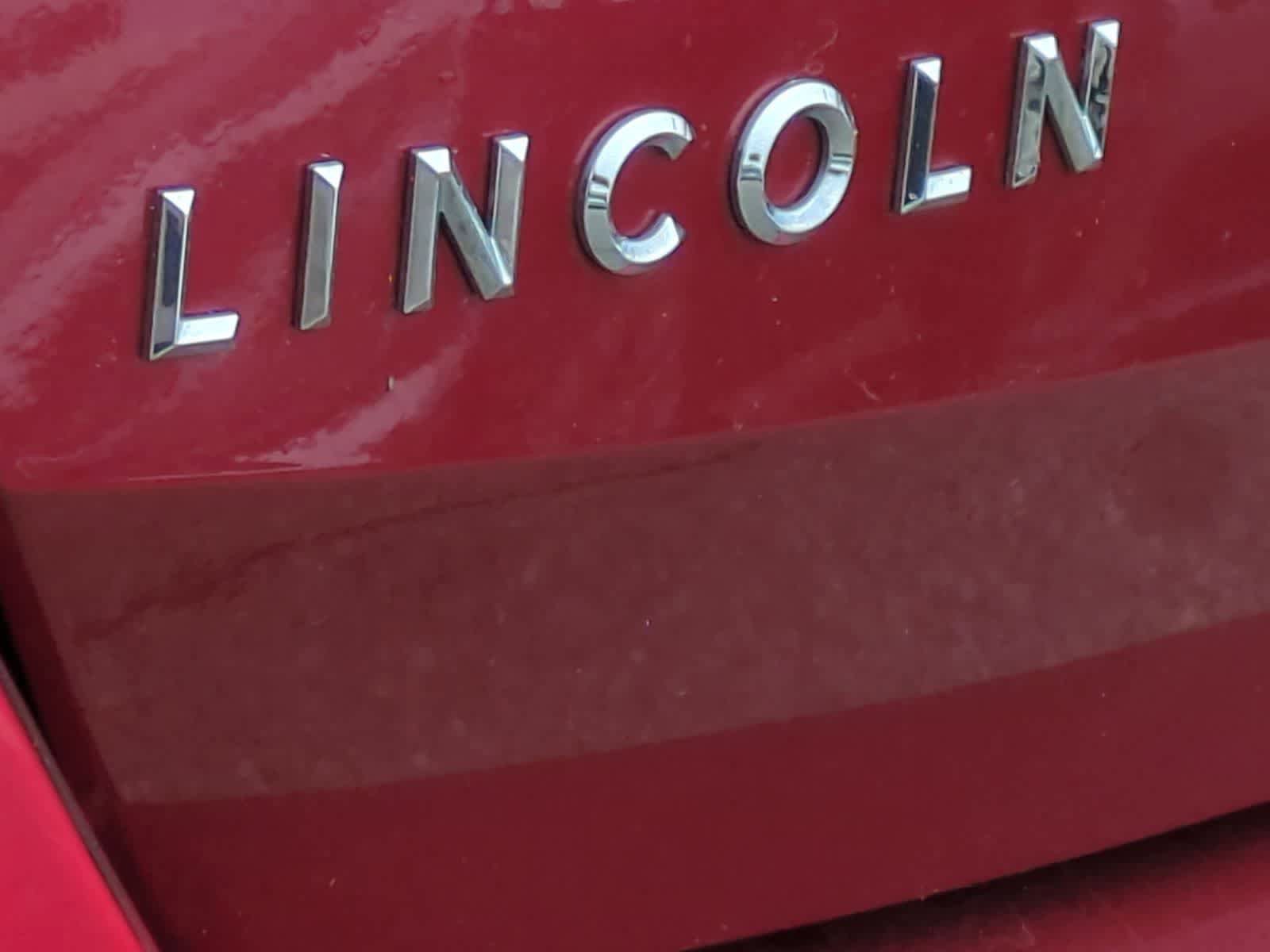 Used 2013 Lincoln MKS FWD image 13
