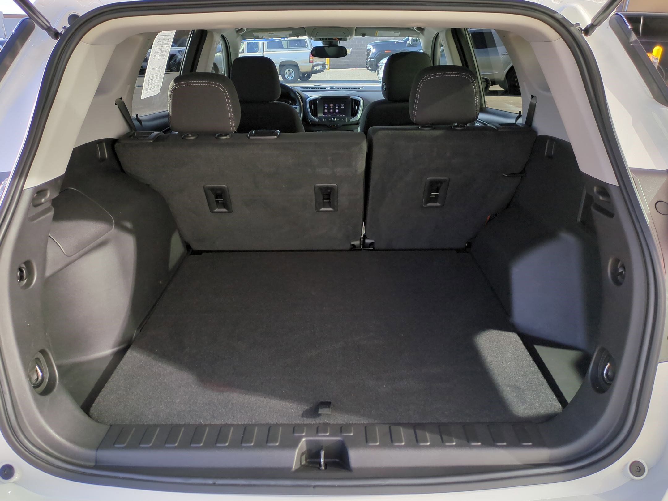 Certified 2022 GMC Terrain SLE w/ Driver Convenience Package image 32