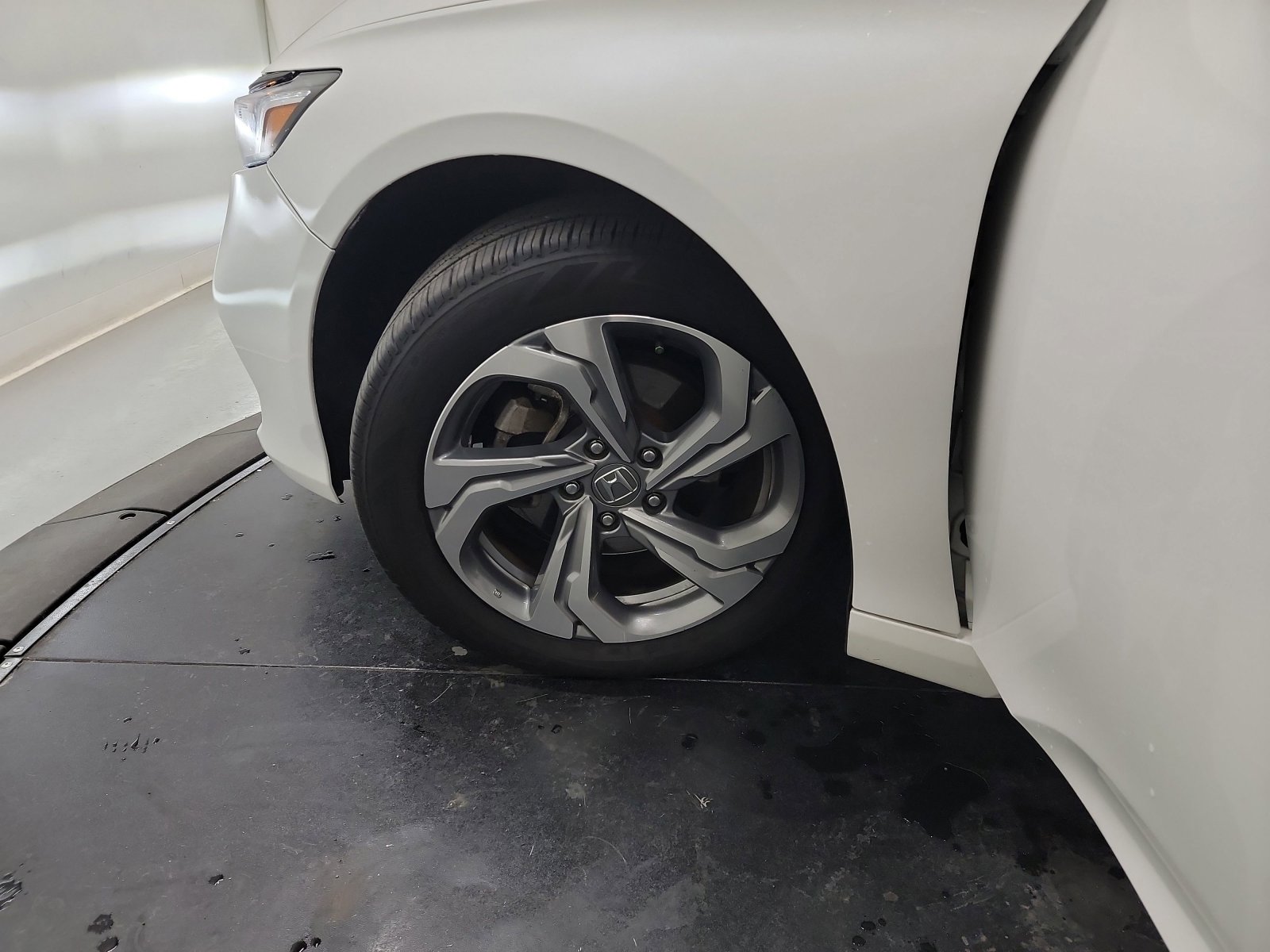 Used 2019 Honda Accord EX image 30