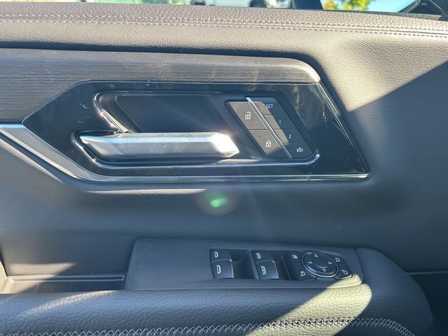 New 2026 GMC Yukon XL Denali w/ Sun & Power Step Package image 22