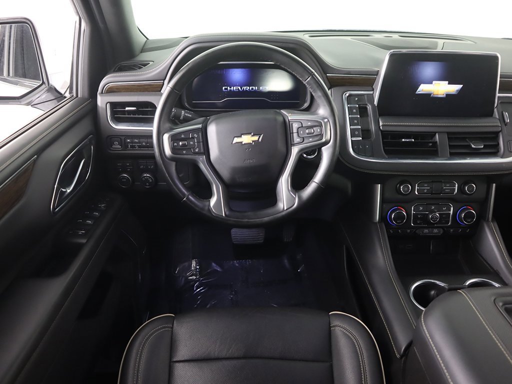 Used 2023 Chevrolet Suburban Premier image 37