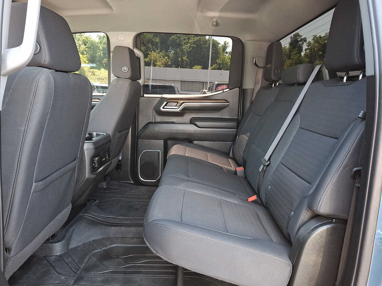 Used 2024 Chevrolet Silverado 1500 LT w/ LPO, Chrome Package AWD/4WD image 10