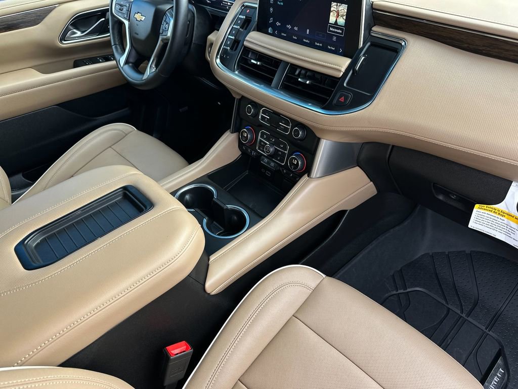 Used 2024 Chevrolet Tahoe Premier w/ Advanced Technology Package image 19