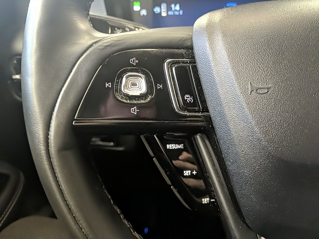 Certified 2023 Lincoln Corsair Reserve w/ Equipment Group 201A image 16