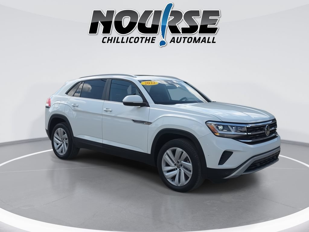 Used 2022 Volkswagen Atlas Cross Sport SE AWD/4WD image 2