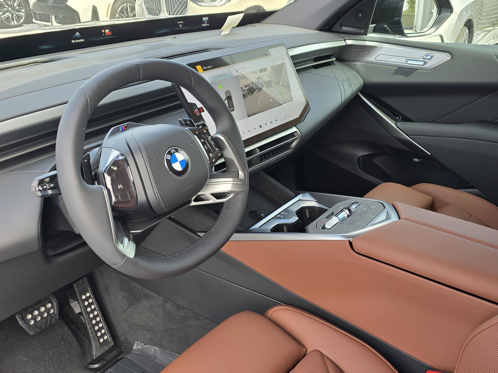 New 2027 BMW X5 xDrive40i w/ M Sport Professional Package AWD/4WD image 16