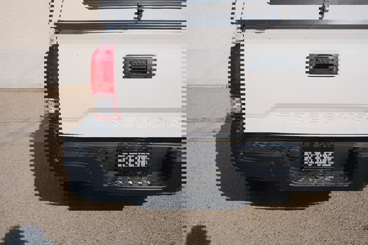 Used 2022 Toyota Tacoma SR image 37