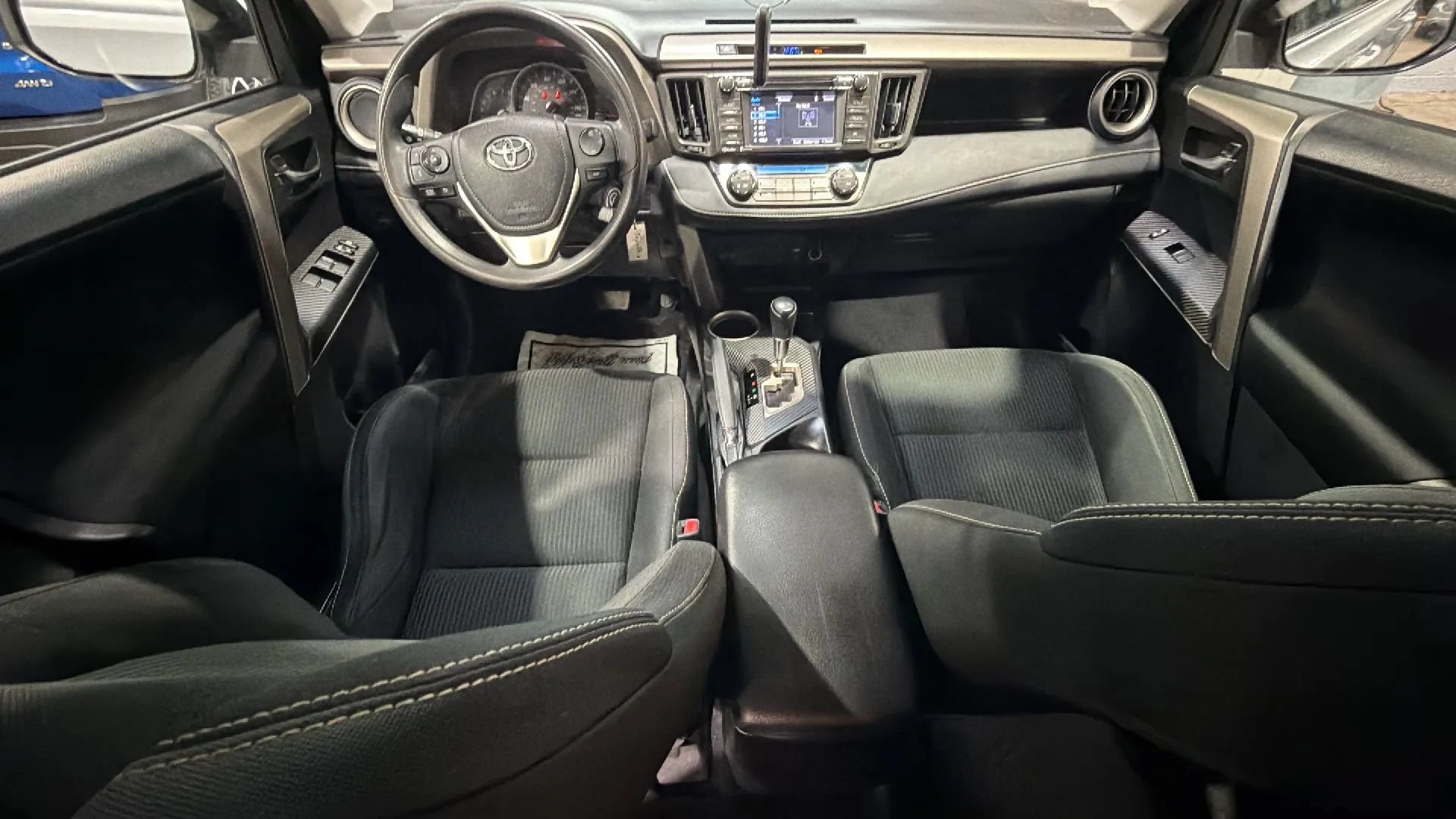 Used 2014 Toyota RAV4 XLE AWD/4WD image 28