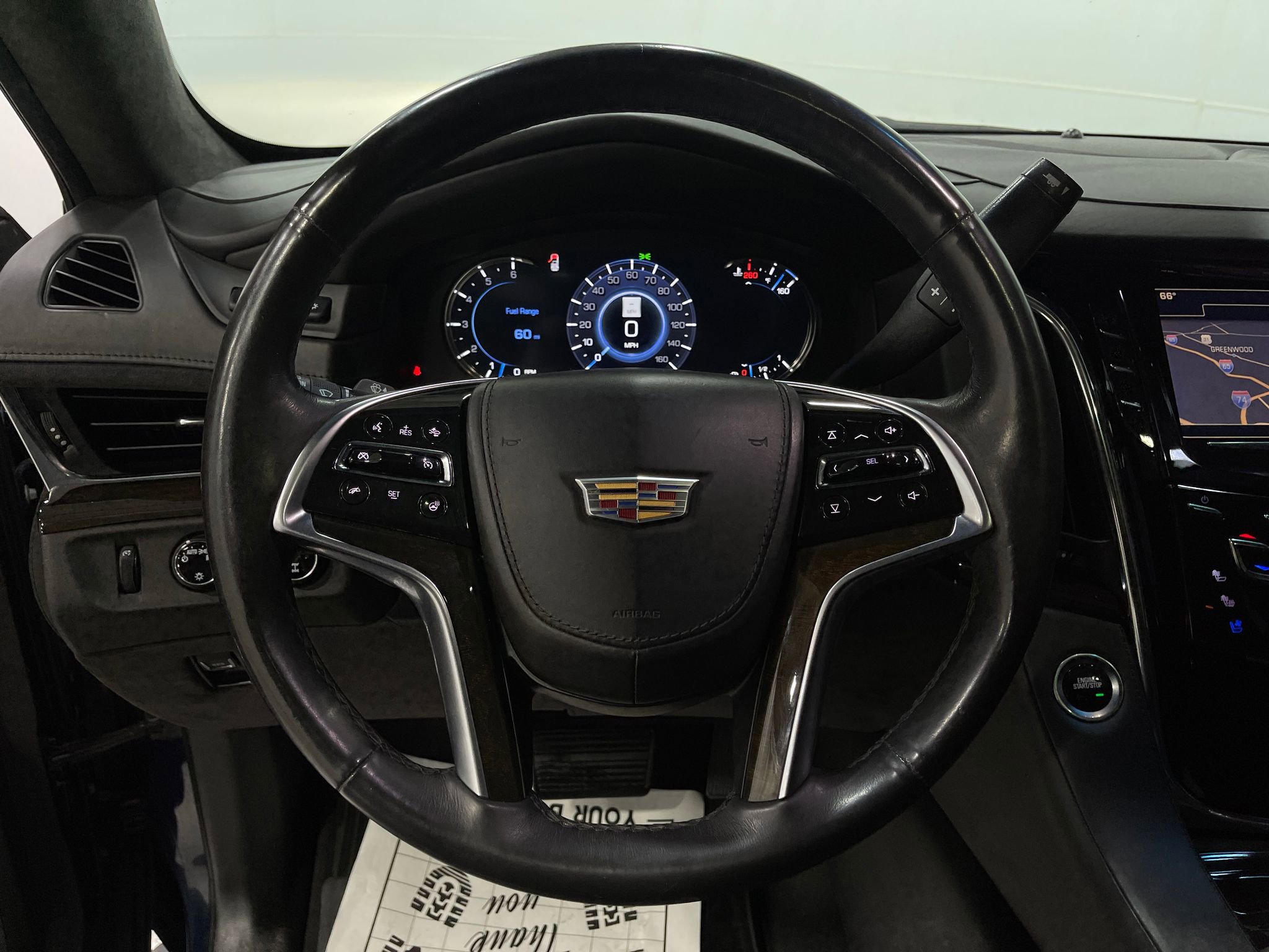 Used 2018 Cadillac Escalade Platinum AWD/4WD image 23