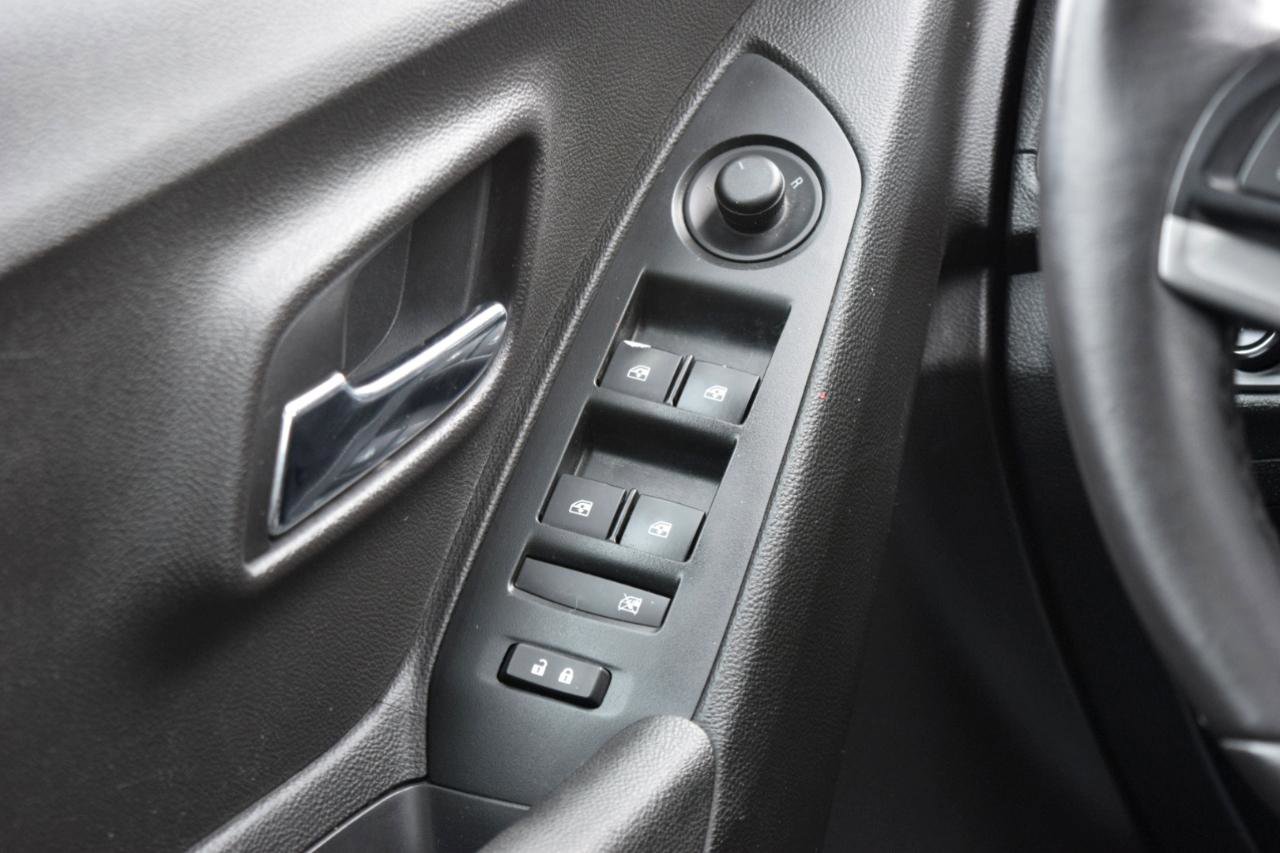 Used 2017 Chevrolet Trax Premier FWD image 21