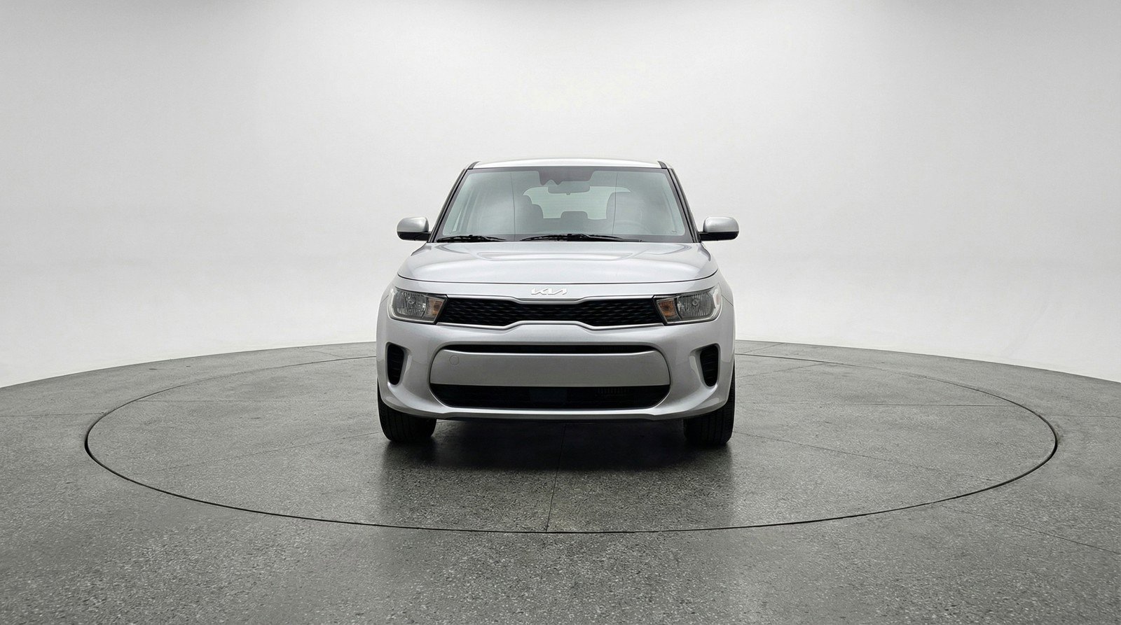 Used 2025 Kia Soul LX w/ LX Technology Package FWD image 2