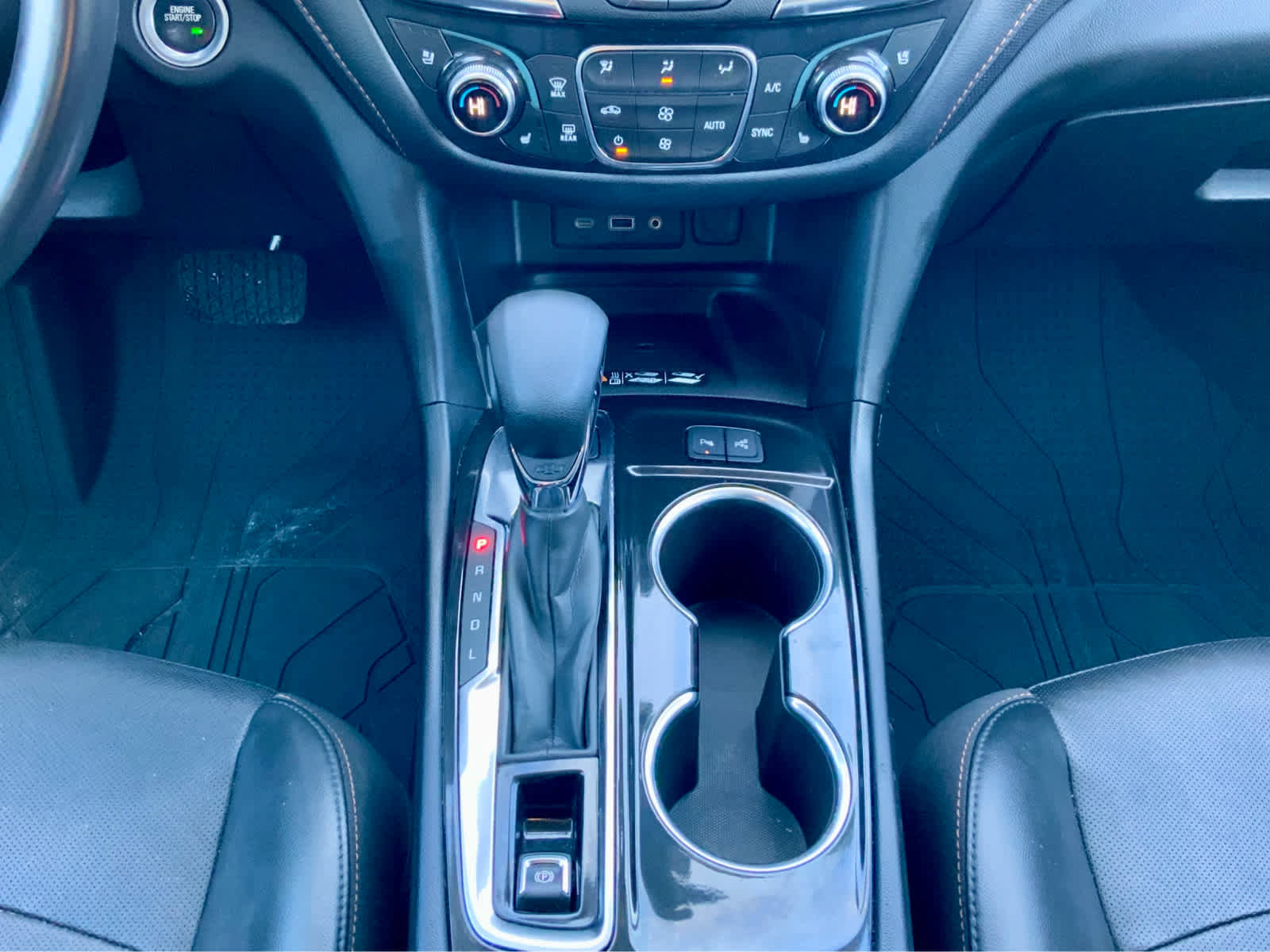 Used 2022 Chevrolet Equinox Premier image 42