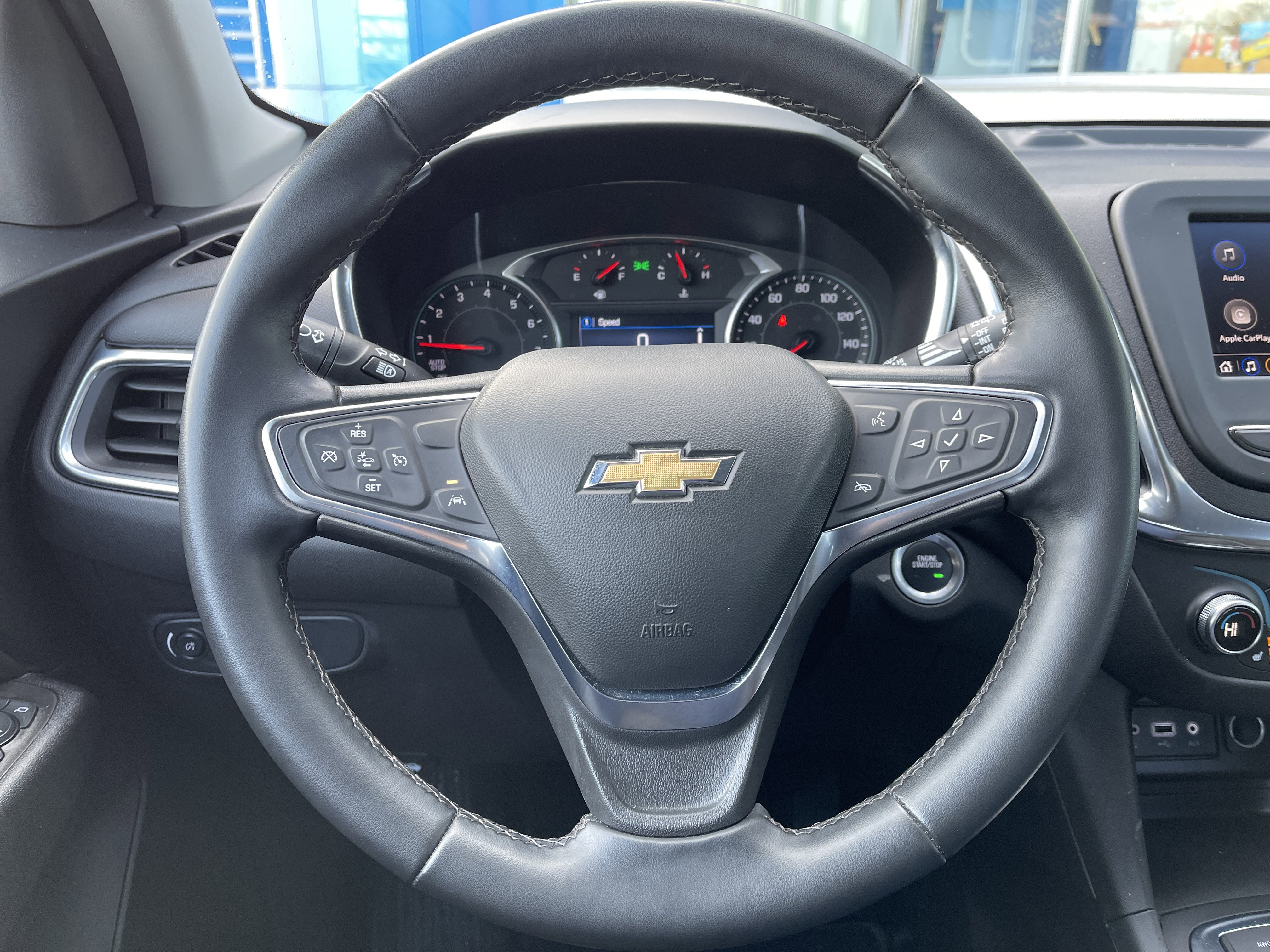 Used 2024 Chevrolet Equinox LT image 23