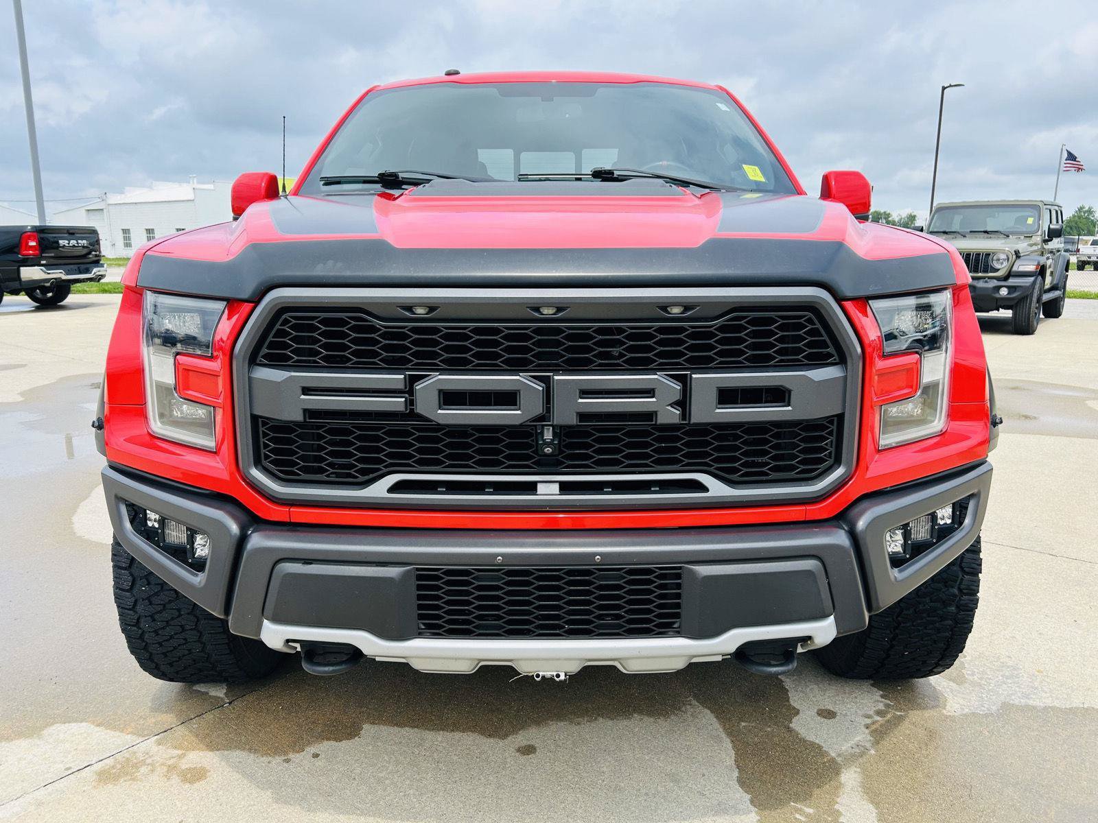 Used 2018 Ford F150 Raptor w/ Equipment Group 802A Luxury AWD/4WD image 35