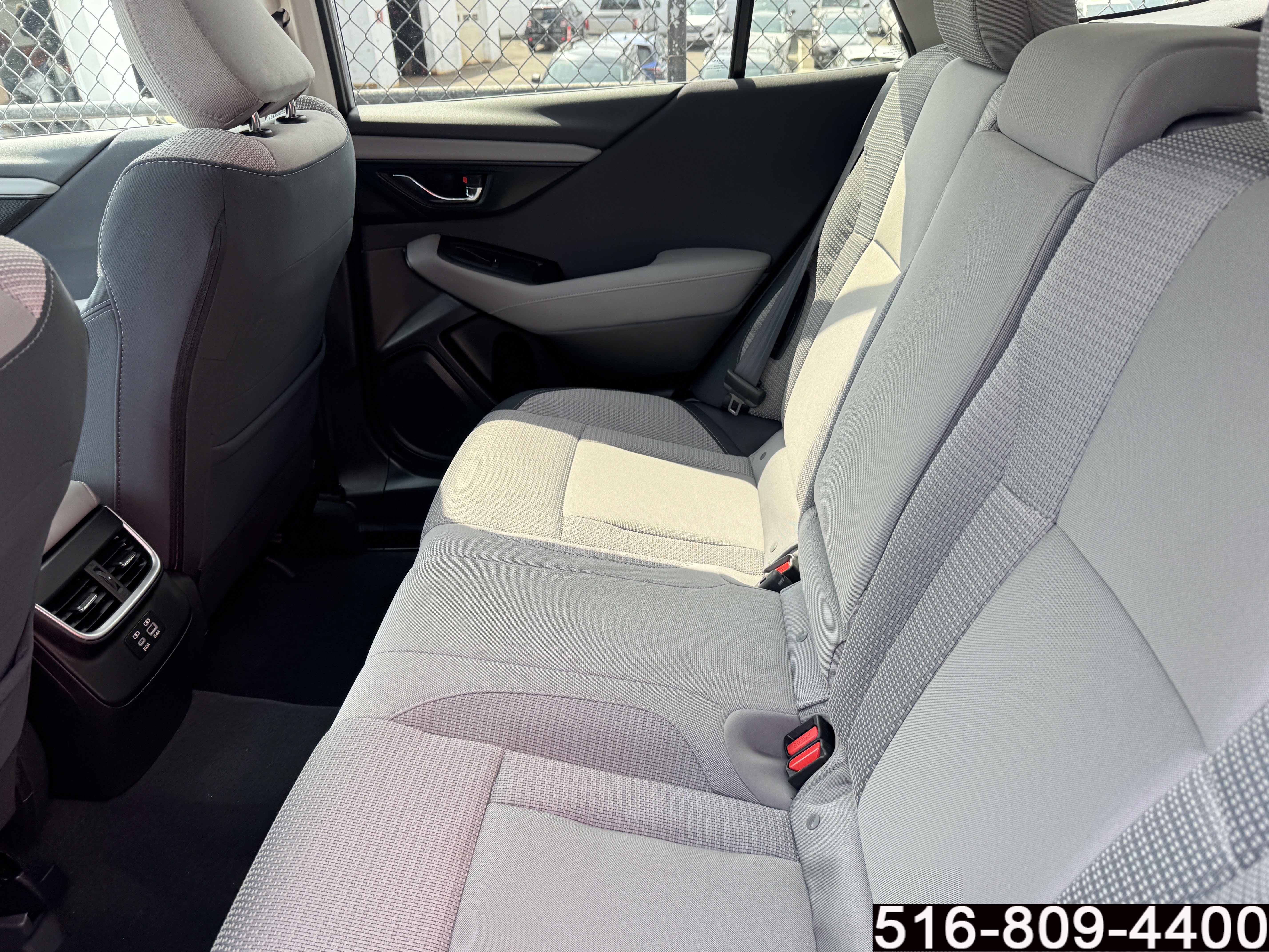 Used 2025 Subaru Outback Premium w/ Popular Package #1A AWD/4WD image 36