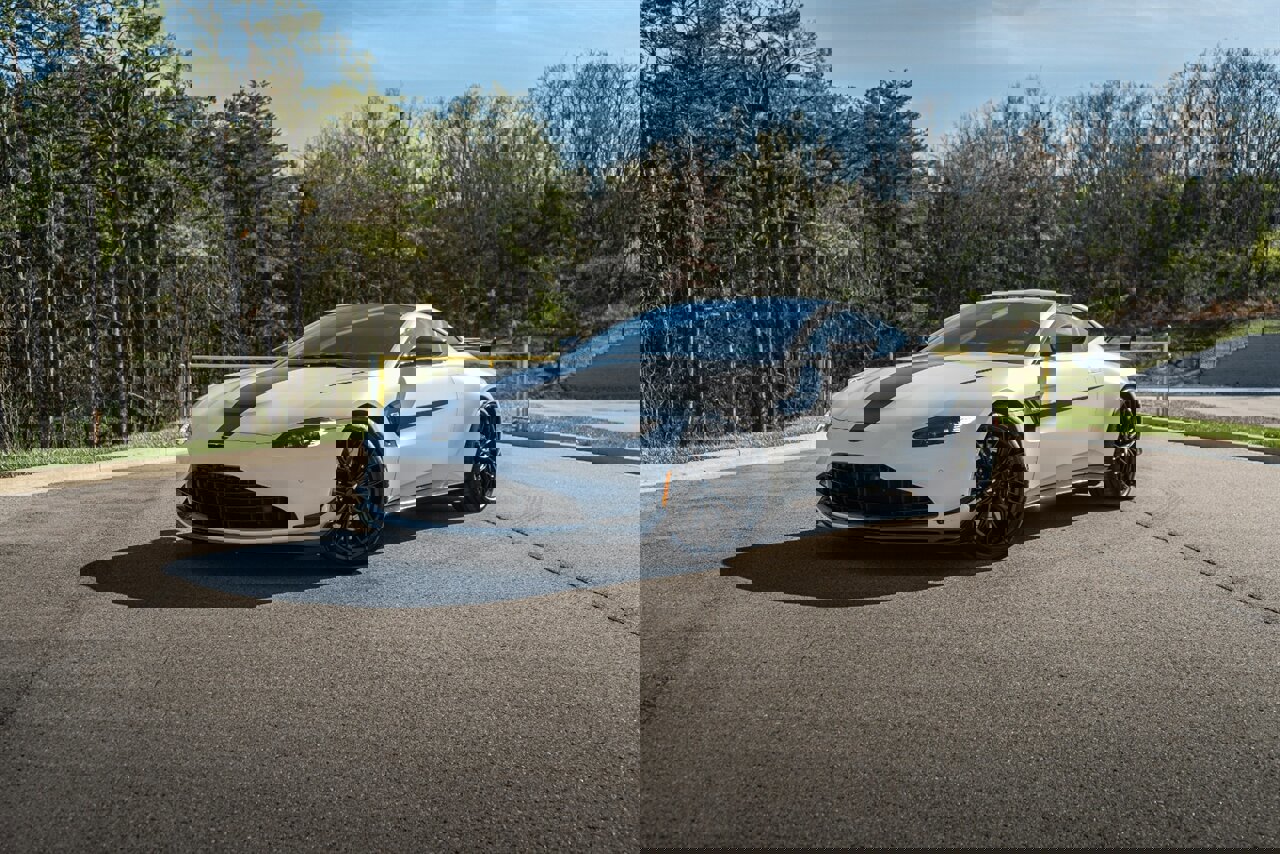 Used 2023 Aston Martin V8 Vantage Coupe image 95