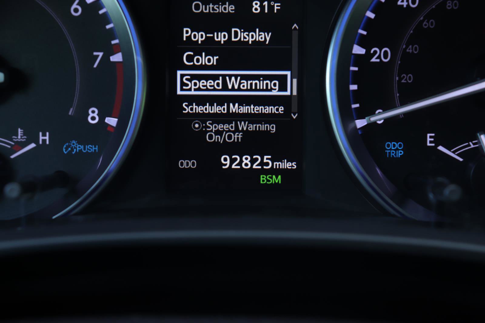 Used 2019 Toyota Highlander SE FWD image 30