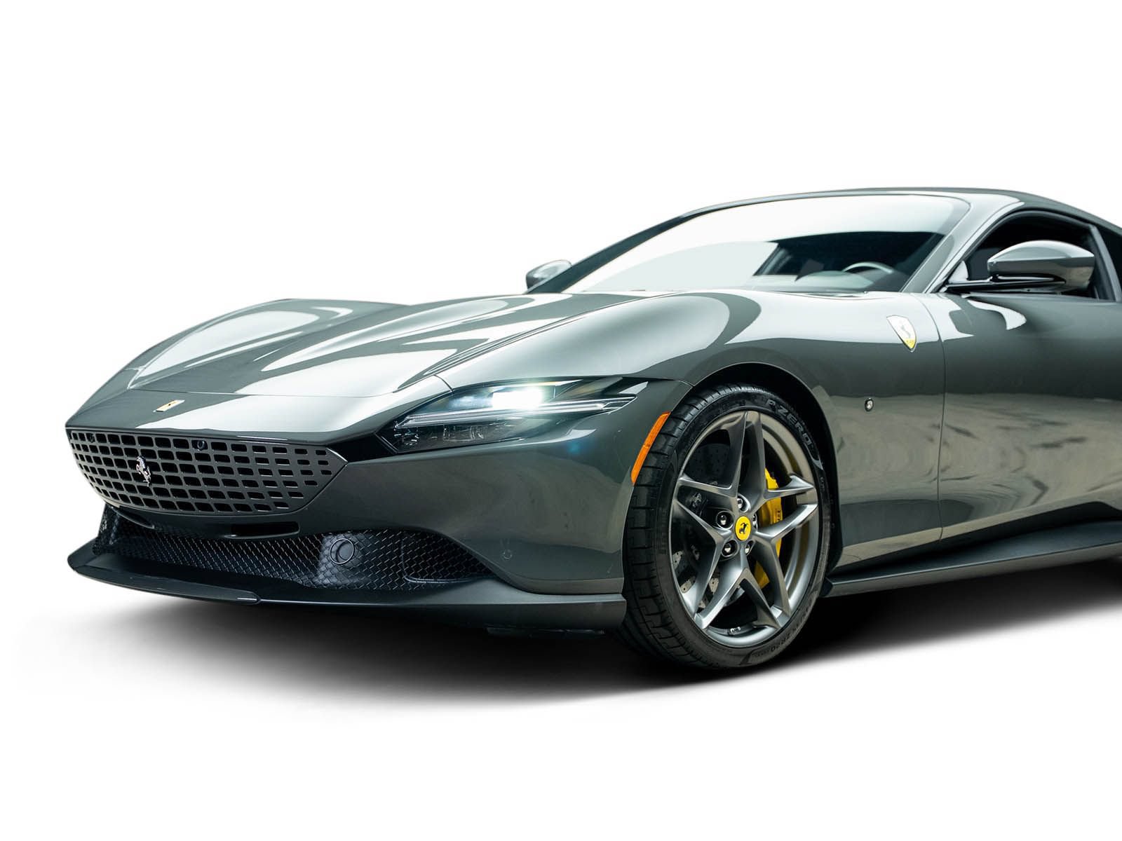 Used 2022 Ferrari Roma RWD image 9