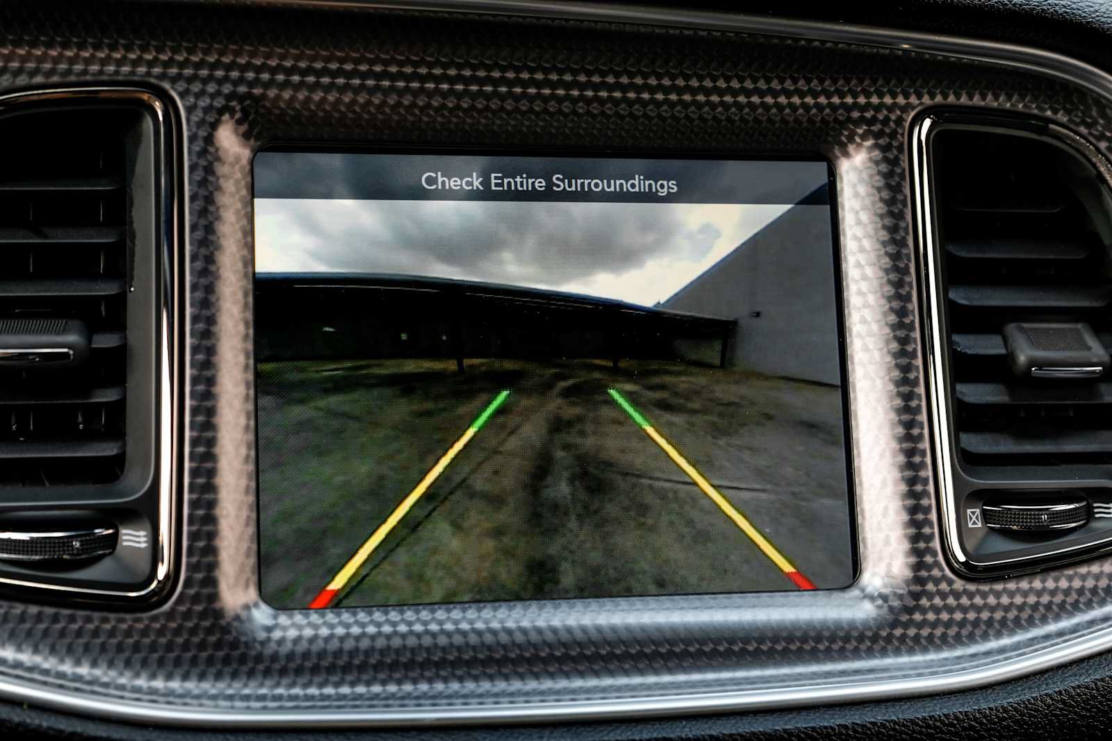 Used 2015 Dodge Challenger SRT Hellcat RWD image 21