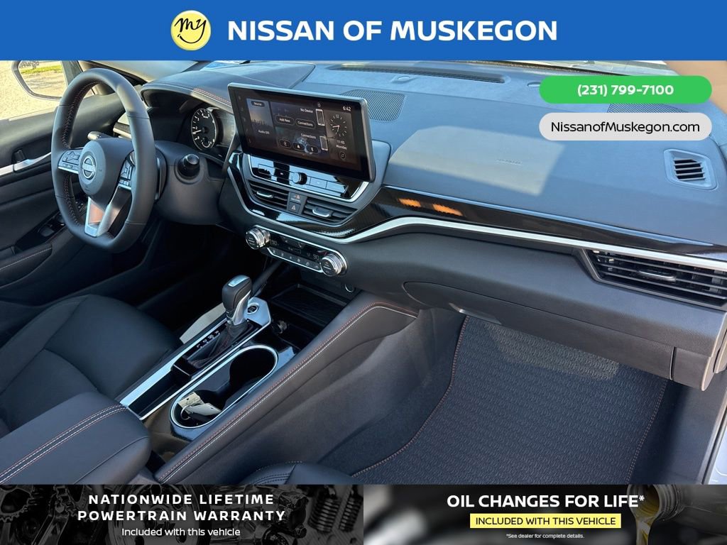 New 2025 Nissan Altima 2.5 SR w/ SR Premium Package image 29