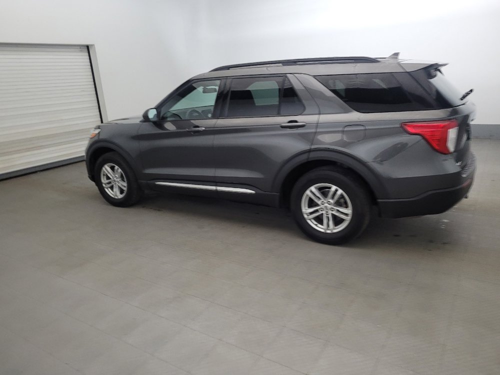 Used 2020 Ford Explorer XLT w/ Equipment Group 202A image 3