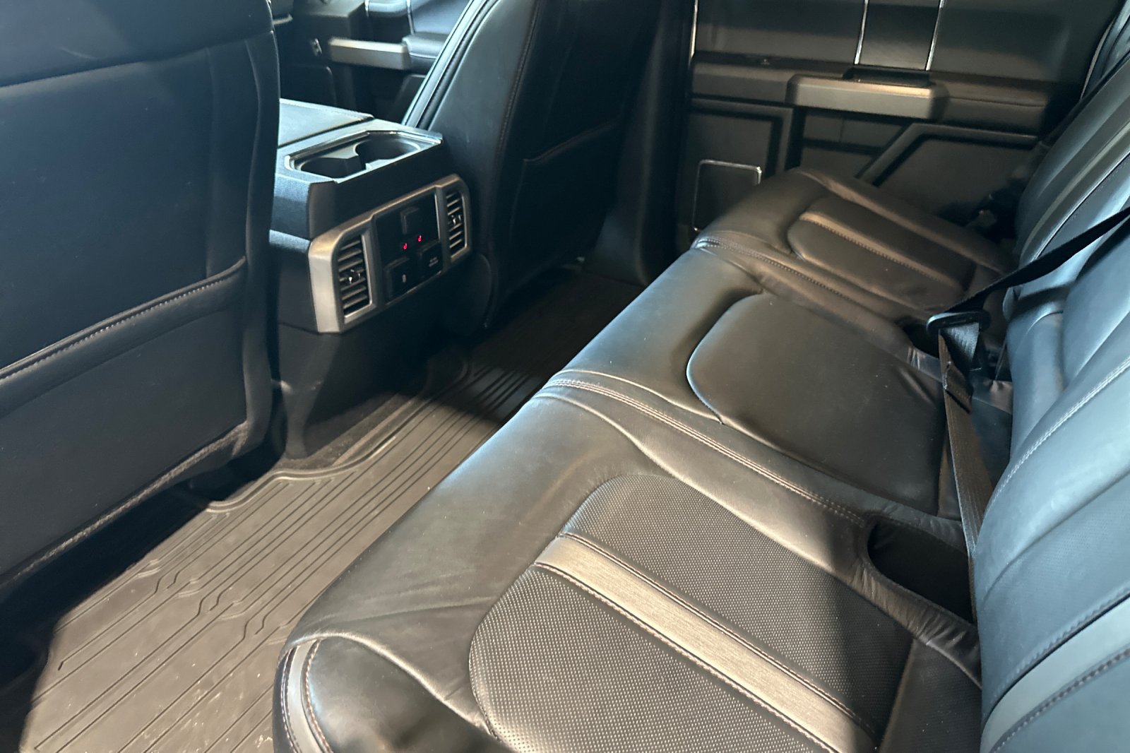 Used 2020 Ford F150 Platinum w/ Technology Package AWD/4WD image 13