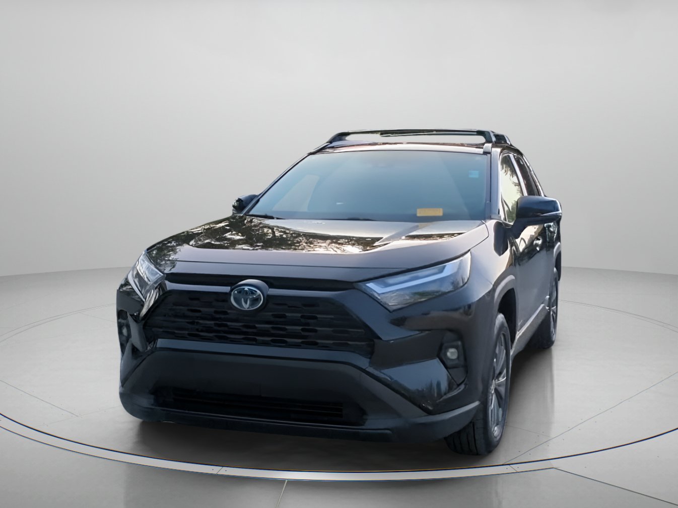 Used 2023 Toyota RAV4 XLE Premium AWD/4WD image 10