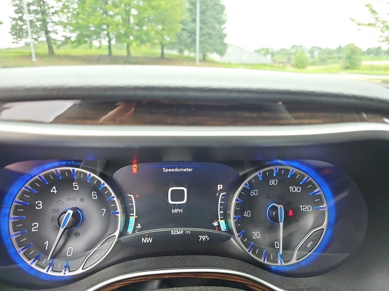 Used 2024 Chrysler Pacifica Limited w/ Trailer Tow Group FWD image 24