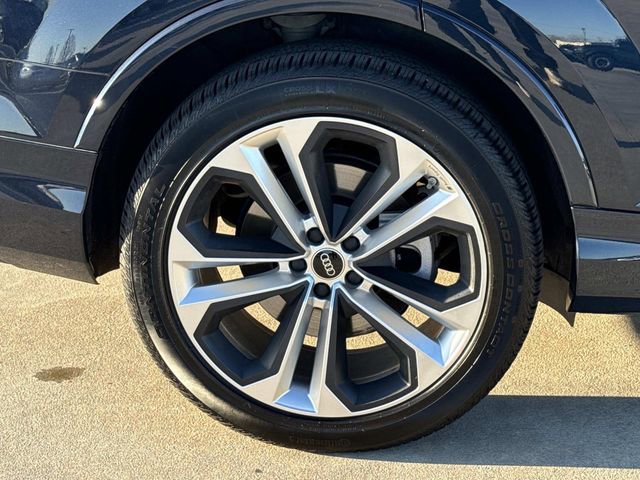 Used 2023 Audi Q7 3.0T Prestige image 9