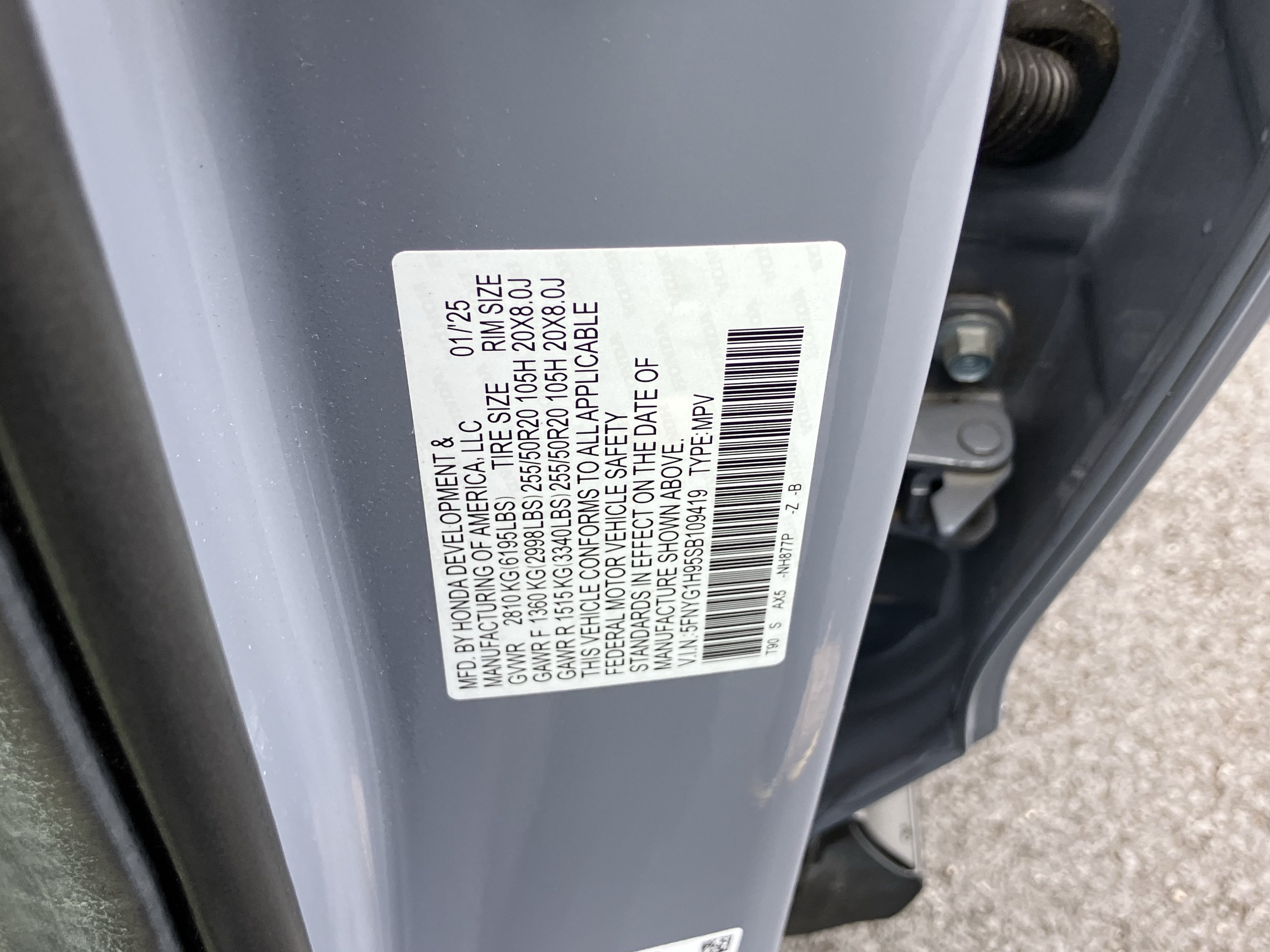 Certified 2025 Honda Pilot Black Edition image 31
