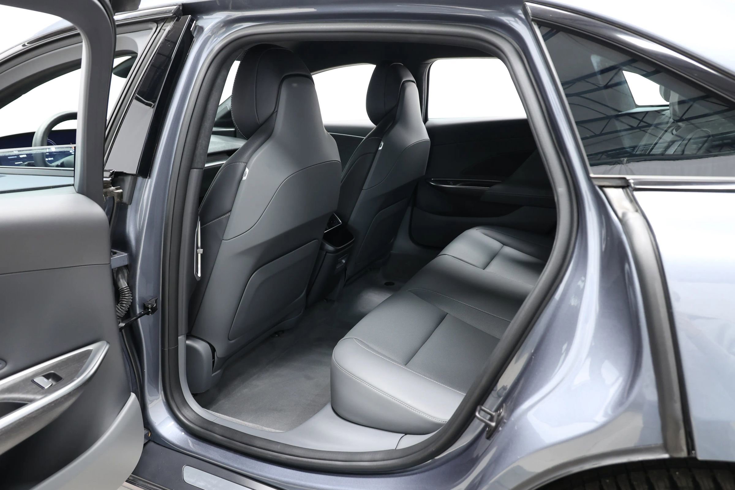 Used 2024 Lucid Air Pure image 53