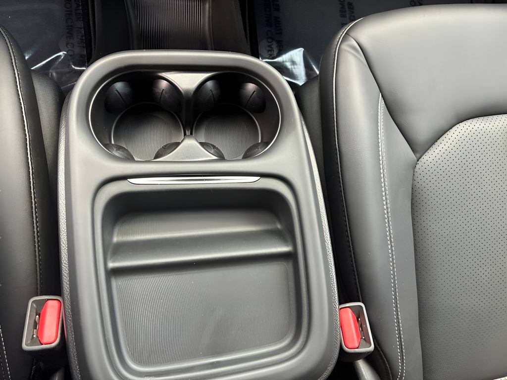 New 2027 Chrysler Pacifica Select AWD/4WD image 25